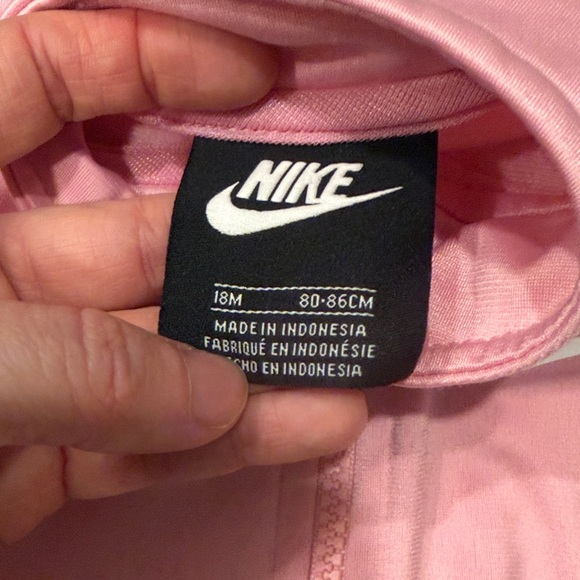 Nike Pink and White Athletic Tracksuit - Picture 4 of 4